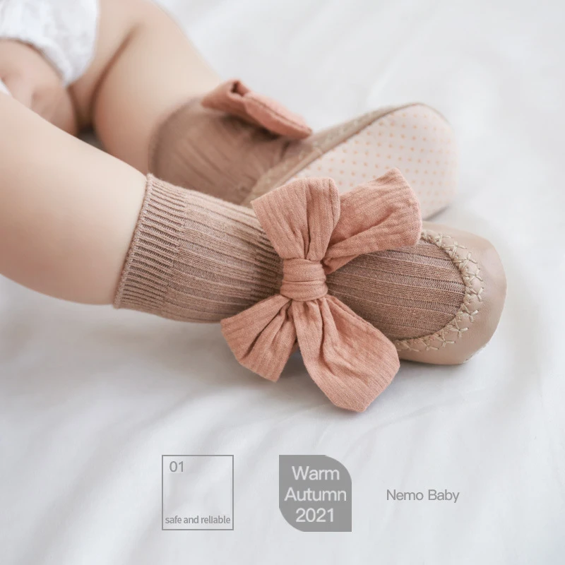 Рисунок 2 - Детские противоскользящие хлопковые носки с бантом