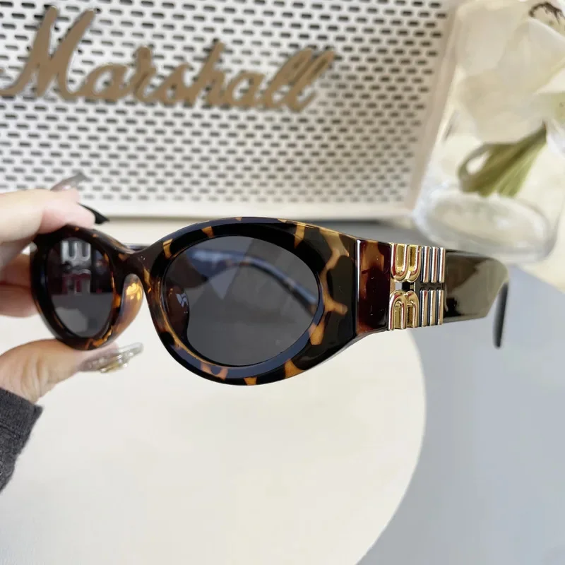 

Женские и мужские роскошные брендовые дизайнерские роскошные маленькие солнцезащитные очки в оправе Новинка 2024 Модные солнцезащитные очки «кошачий глаз» солнцезащитные очки UV400