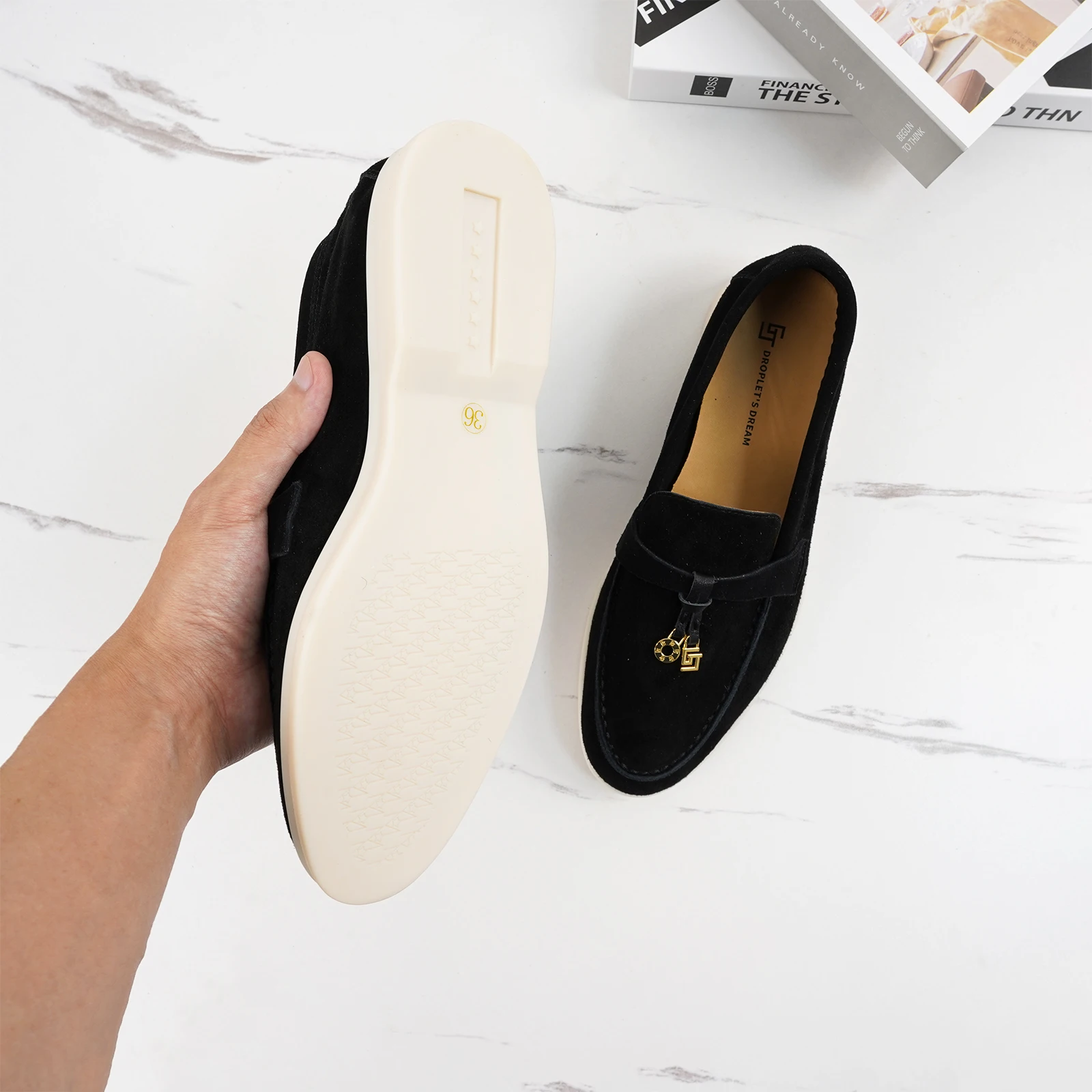 2024GJ Fashion Women's Mule Shoes Comfortable Suede Le Fu Shoes Metal Pendant Anti slip Luxury Brand Driving Shoes Casual Shoes 5