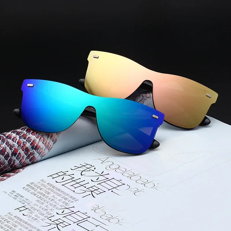 

Dropshipping Oversized Mirror Glasses Fashion Beach Traveling Unique Colorful UV400 Shades Sunglasses Outdoor Gafas De Sol