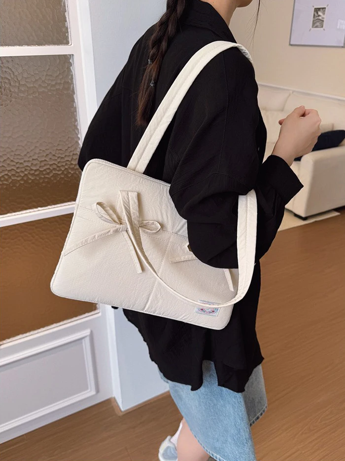Chic Women's Laptop Sleeve Bag with Bowknot Design