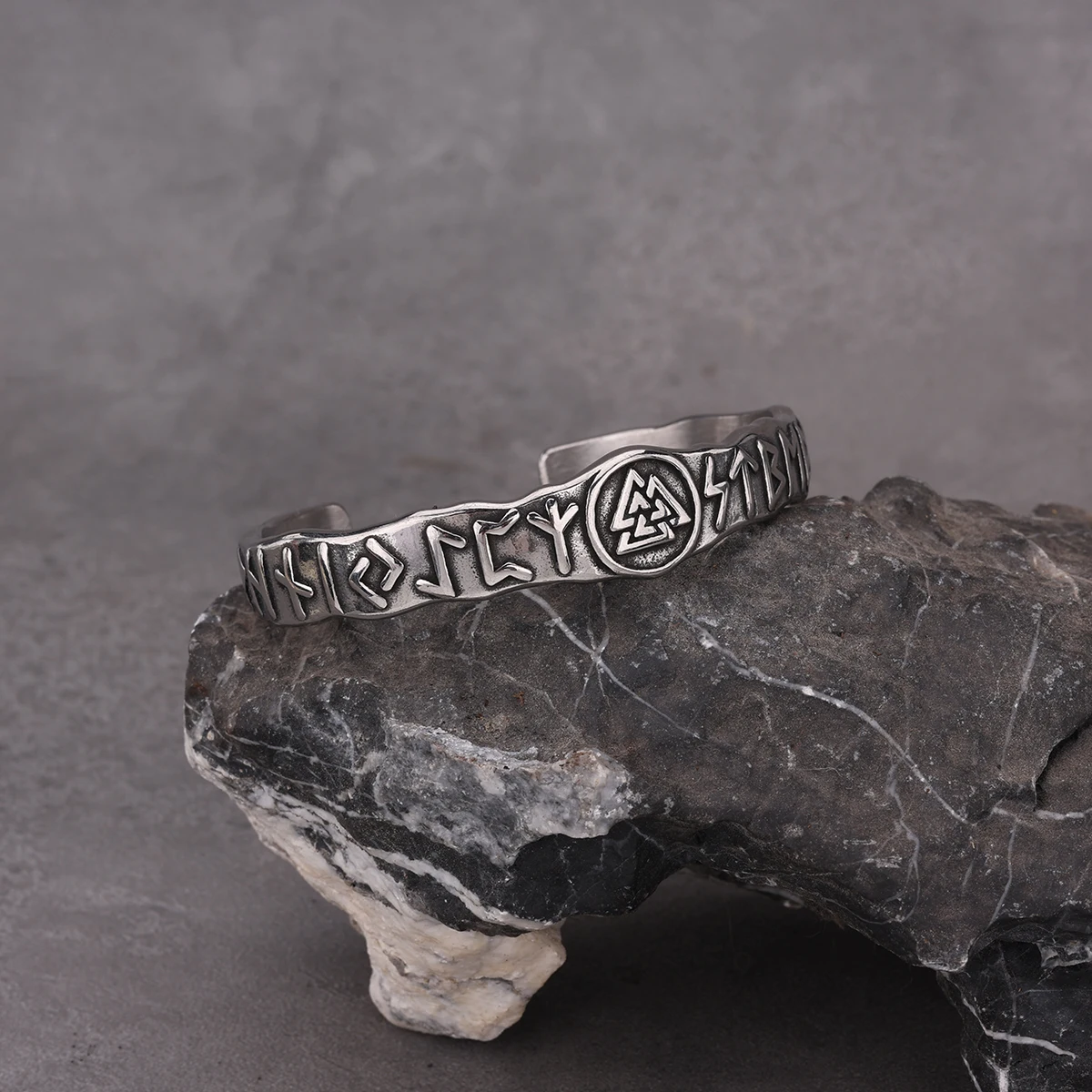 Edelstahl-Armreif für Frauen, Vintage-Wikinger-Rune-Amulett-Armband, Schmuck, skandinavischer Punk, Hip-Hop-Handgelenk, Geschenk für Mädchen – Detail 29