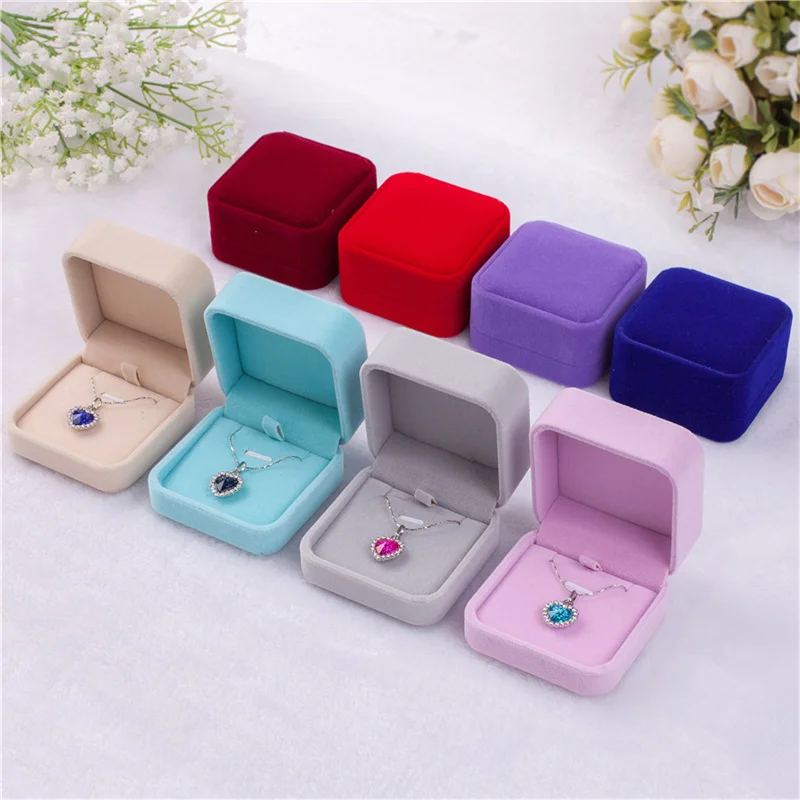 

1PC Fashion Flocking Jewelry Box Necklace Pendant Storage Organizer Jewelry Gift Packaging Box Pendant Box 7X7X4cm Wholesale