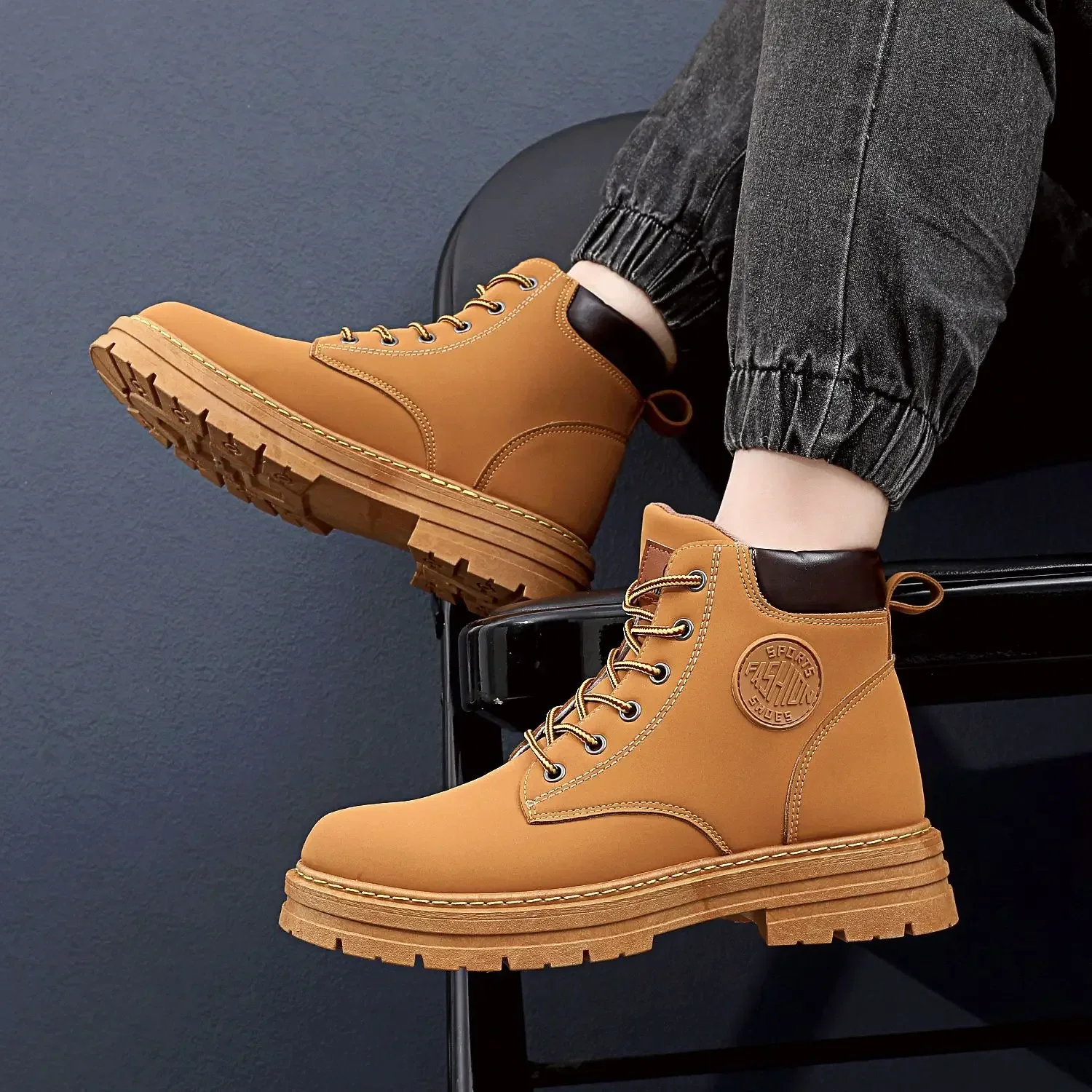 

2024 New Autumn Men's Boots Classic Fashion Wear resistant Waterproof High cut Martin Boots Soft Bottom Workwear Anti slip