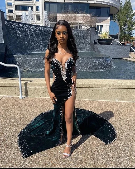 girl black prom dress fight black prom dress girl fight Black Court Train Beaded Sweetheart Sparkle Long Prom Dresses-parroquiadesanalbertomagno.com
