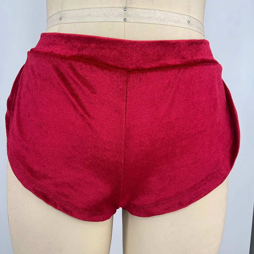 Рисунок 3 - Сексуальные женские спортивные шорты