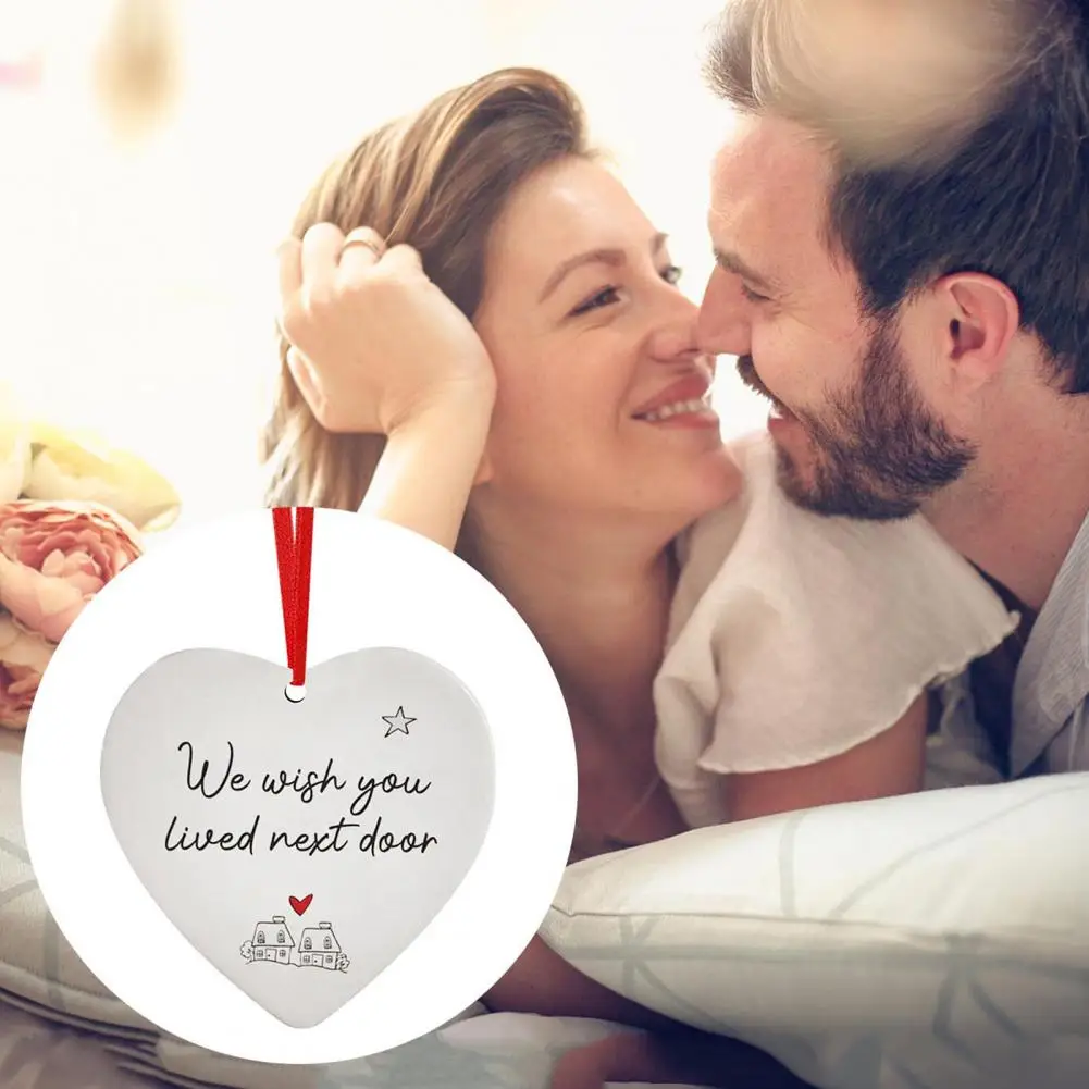 

Подвеска в виде сердца с двусторонним принтом, легко повесить