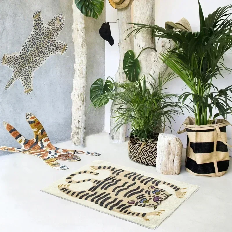 Leopard Shaped Children's Bedroom Carpets Polyester Rugs Home Decor