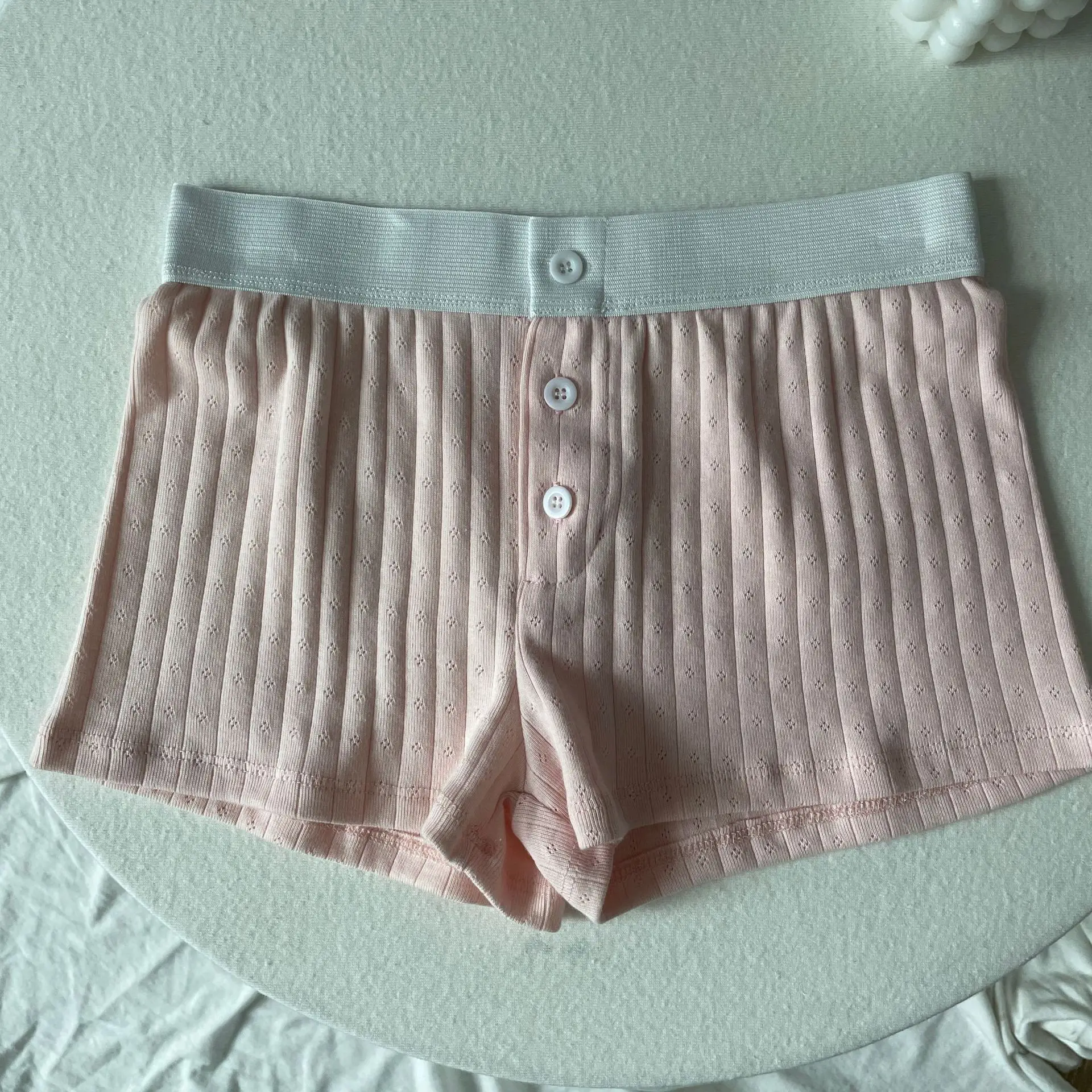 Eyelet pink shorts