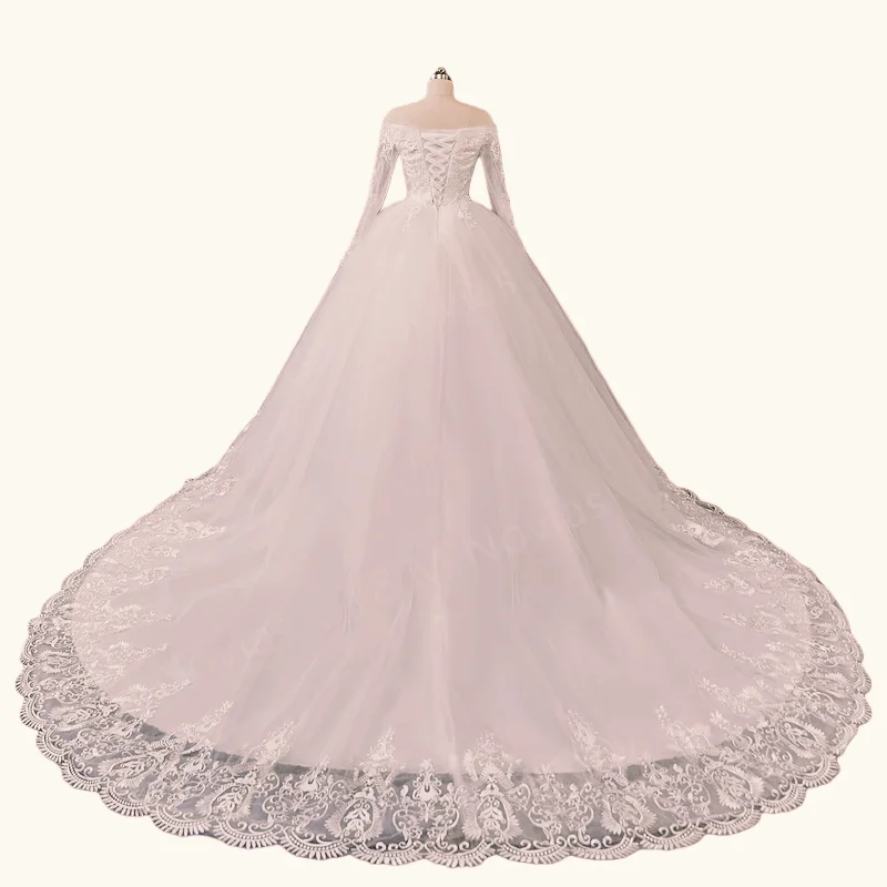 Customized Off Shoulder Plus Size Wedding Dresses 2026 New Luxury Long Sleeve For Bride Dress Wedding Gown Princess Vintage