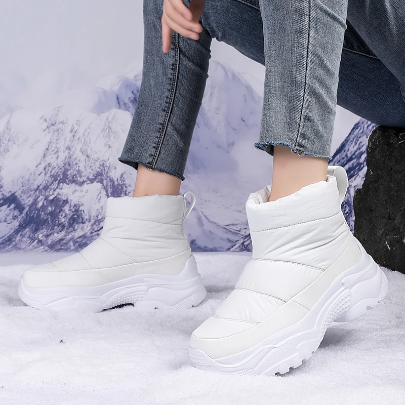 STRONGSHEN Women Boots Waterproof Keep Warm Slip On Snow Boots Women NonSlip Platform Ankle Boots Botas Femininas Botas De Mujer