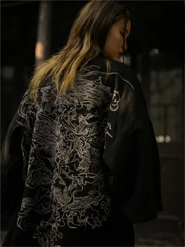 Heavy industry Hanfu antibone jiao full back embroidery Taoist robe men and women the same coat
