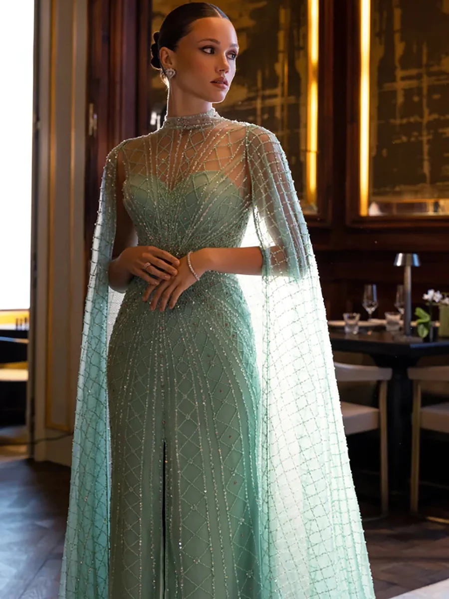 Robe de soirée de forme sirène, tenue de soirée de luxe, verte menthe, col haut, perles, dubaï, paillettes, dos ouvert, arabie saoudite