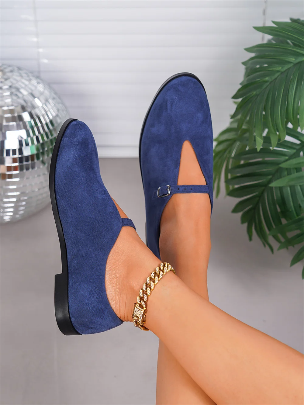 Ballerine blu in flock da donna con cinturini e punta rotonda_voghion.com