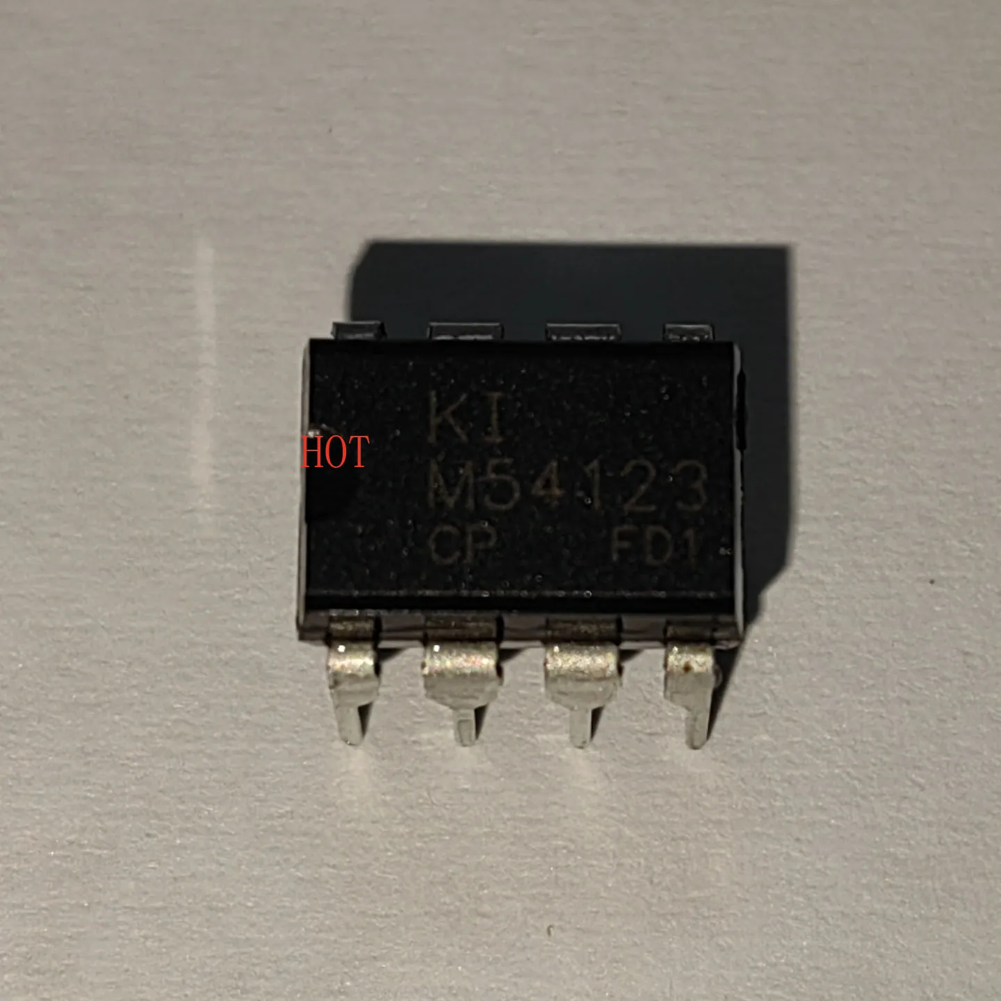 

100unids/lote M54123CP-TU DIP8 100% nuevo original