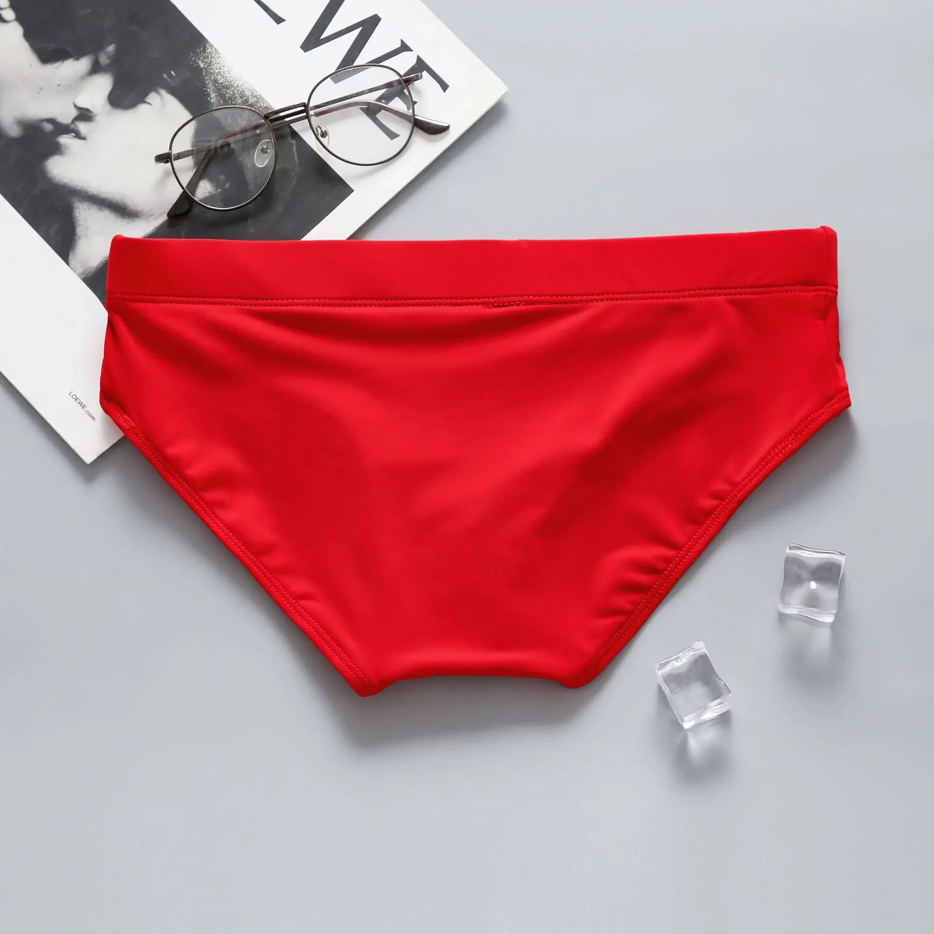 Herren-Badehose mit niedrigem Bund, sexy, groß, verhindert Peinlichkeiten, schnelltrocknend, Sport-Slip für junge Männer – Detail 12