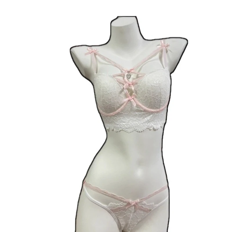 Ensemble de soutien-gorge en dentelle MOYISU Pure Desire pour femmes, avec pendentif cœur charmant, effet push-up rehausseur de poitrine, ensemble de lingerie séduisante, tailles S-XL 32-38AB