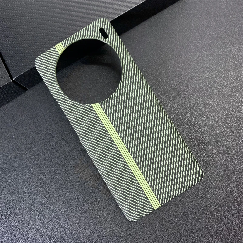 Ultra-Thin Frosted Carbon Fiber Texture Case with Skin Feel Matte Finish Protective Cover