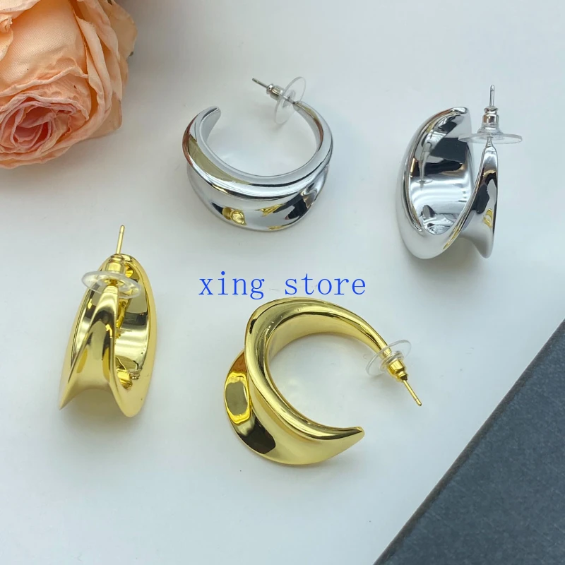2024 Fashion New Retro Style Round Exaggerated Women's Earrings