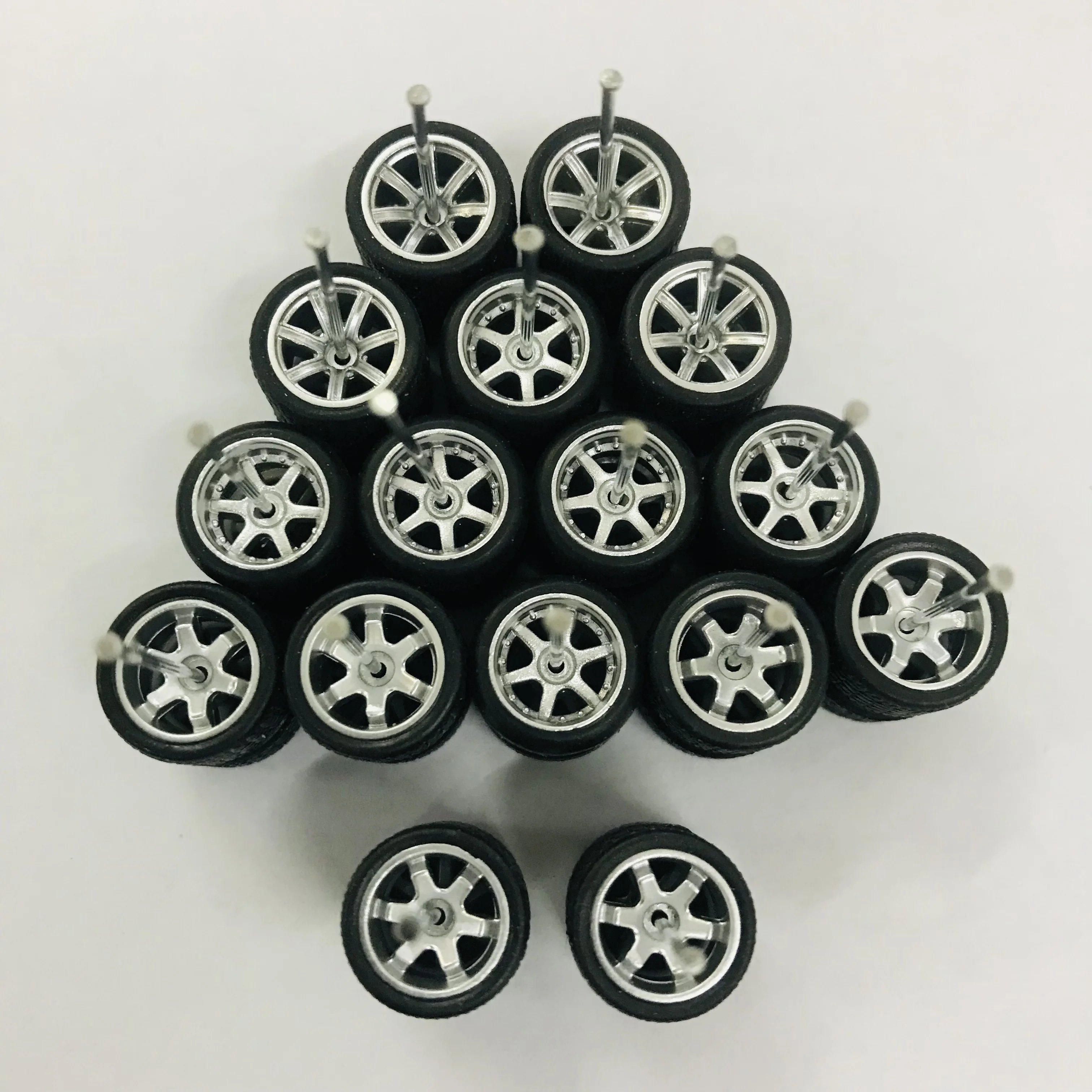 8sets 11mm wheels for 1/64 Scale Alloy Car Models 1/64 wheels with 1/64Tires + Axles for Hot Wheel/Matchbox/Domeka/Tomy 1:64 2