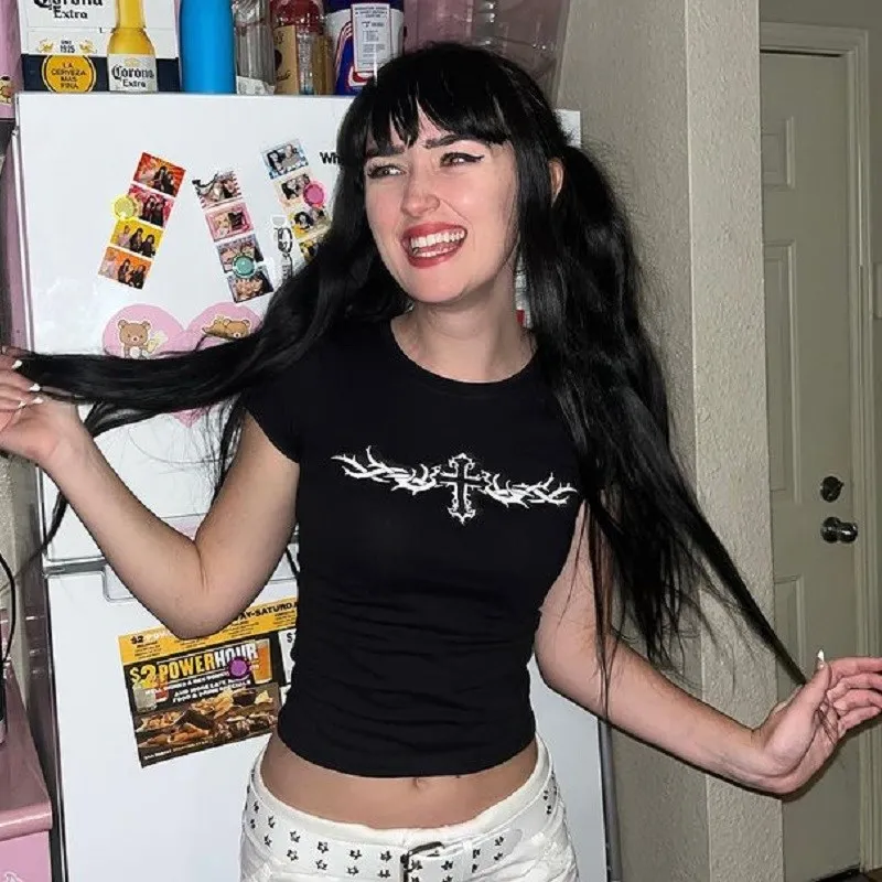 

Emo girls T-Shirt Sexy Gothic Graphic Cross Print Casual Grunge Crop Top Y2k Clothes 90s Streetwear Vintage Punk Slim Baby Tee