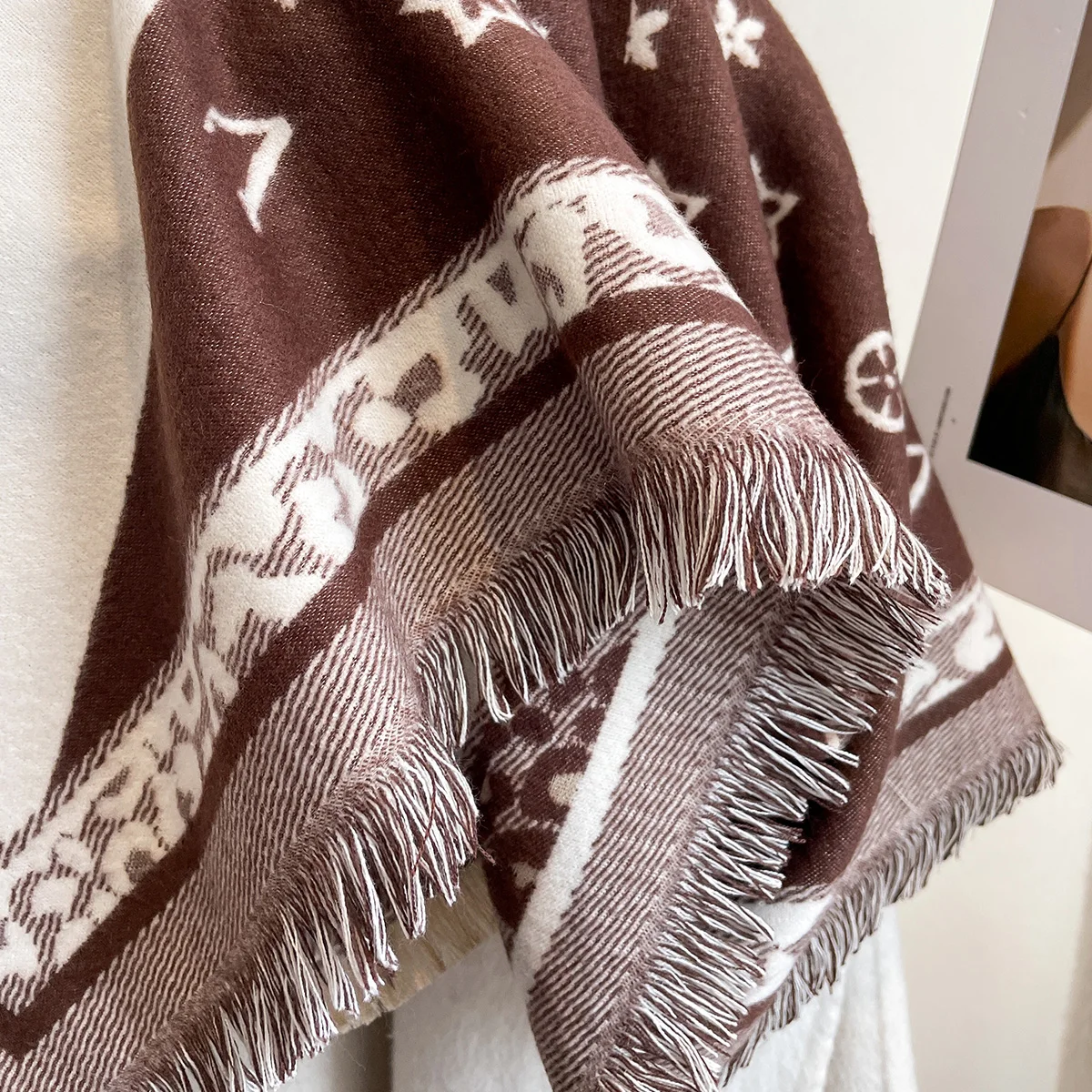 Thick Shawl Wrap Head Scarf for Women Luxury Winter Warm Cashmere Neckerchief Bandana Fashion Print Poncho Pashmina Bufanda 2023 5