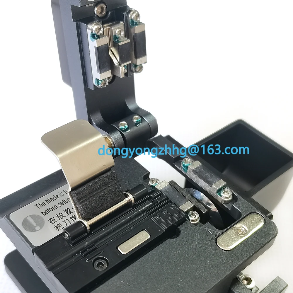 High Quality Automatic MT-20 Optical Fiber Cleaver High Precision Cutting Knife Tool Fiber Fusion Splicer Cable Cutting Machine