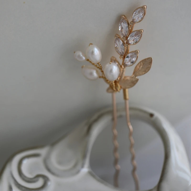 Delicate Ziconia Small Comb Bridal Hair Pins Women Piece Freshwater Pearls Wedding Jewelry Accessories