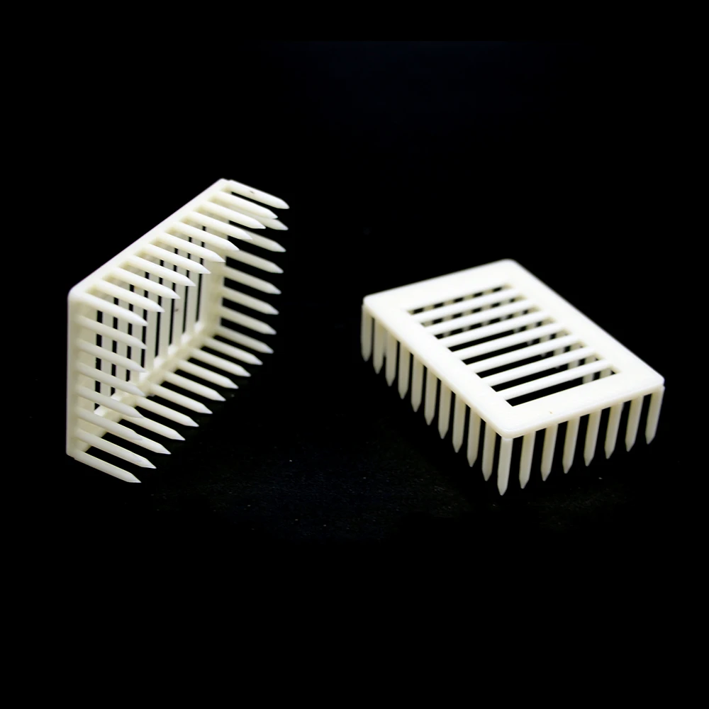 Description Picture 3 of item50PCS Queen Imprison Prisoner Plastic Cage Apis Mellifera Apiary Insert Honeycomb Hive Needle Type Colony Worker Spado Bee Tools