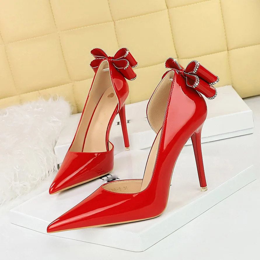 

2024 Spring and Autumn New Style High Heel Shallow Mouth Pointed Toe Side Hollow Back Rhinestone Bow Shoes 427