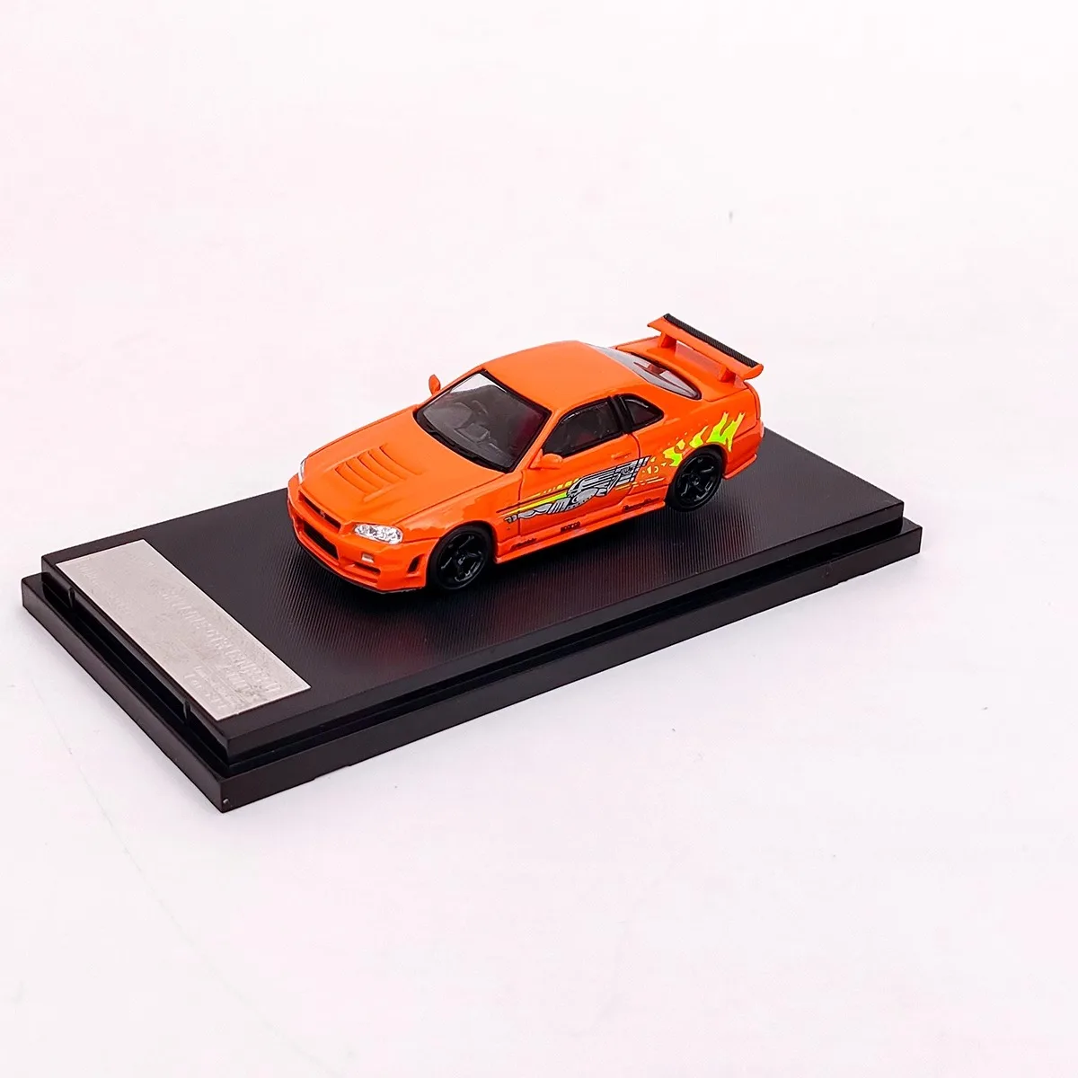 

Модель автомобиля Nissan GTR BNR34, украшение из сплава Z-tune, масштаб 1:64