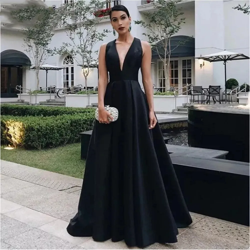 

Black Sexy Deep V-Neck Satin Prom Dress Bow Simple Backless A Line Evening Cocktail Gown Long Sleeveless Robes De Soirée