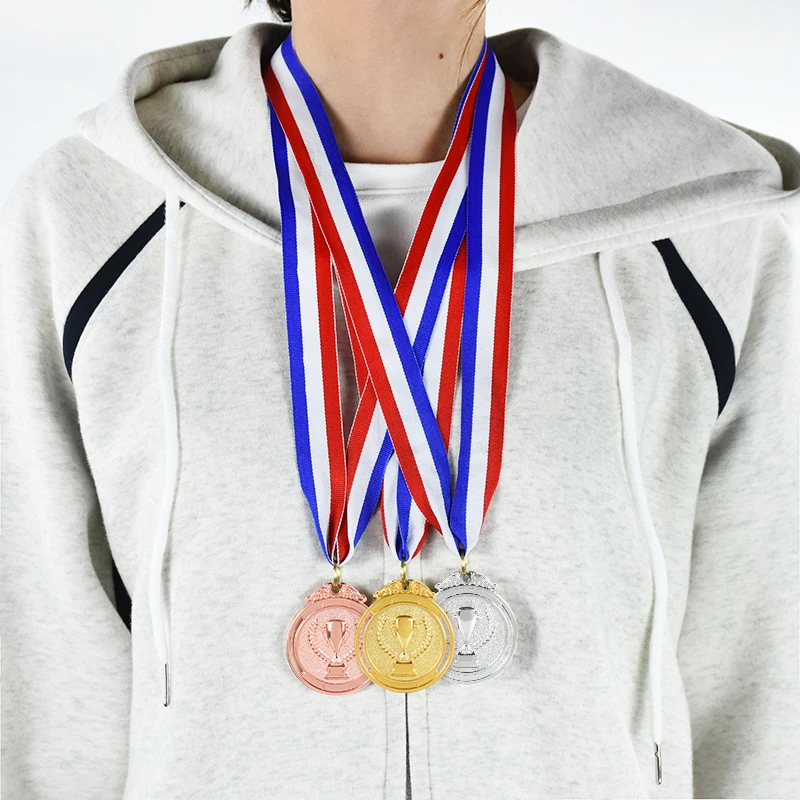 6/1pcs Legierung Gold Gewinner Medaillen Sport preis Auszeichnungen Spielzeug für Sport wettbewerb Kinder Geburtstags feier begünstigt Pinata Füllstoffe – Detail 8