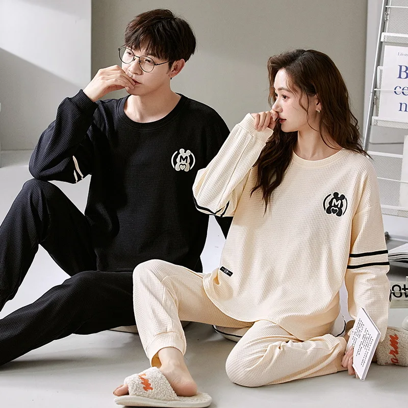 Couple Pajamas Women's & Men's Sleepwear New Simple and Loose Home Clothes or Be Worn in Outside in Autumn and Winter