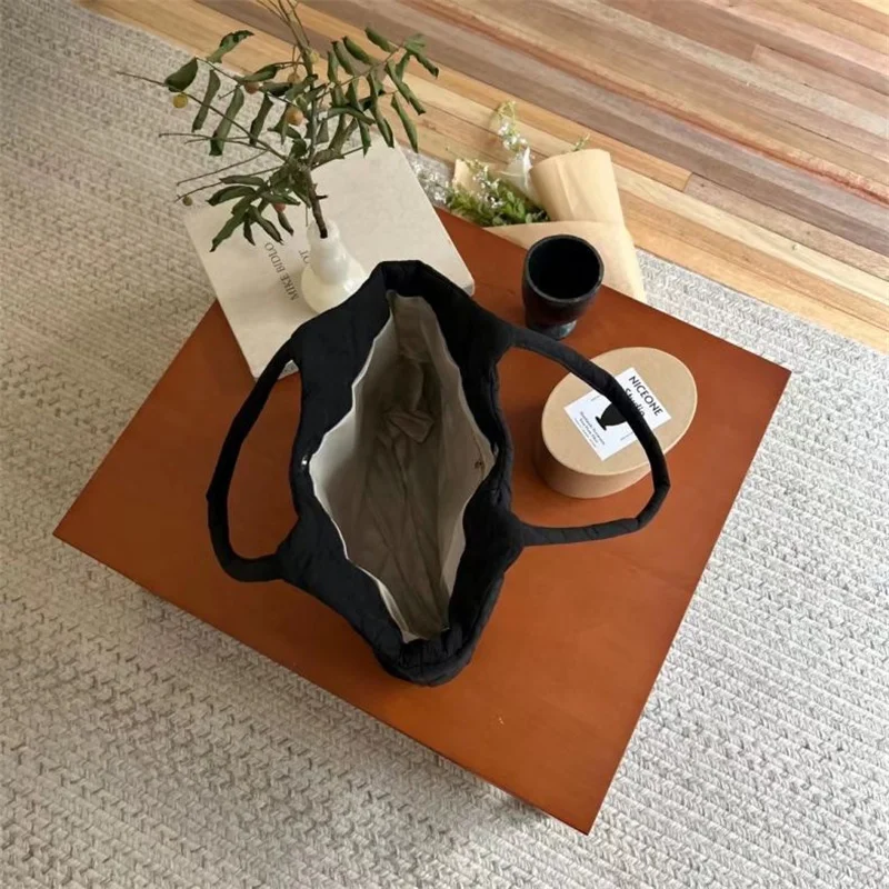 Quilted Ladies Shopper Bag Embroidery Thread Top-handle Bag Large Capacity Fashion Nylon Soft Cotton-Padded for Weekend Vacation