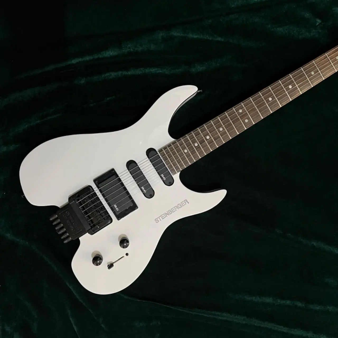 Chitarra Elettrica Senza Testa Corpo Solido Colore Bianco Floyd Rose Tremolo Bridge 6 Corde Guitarra Violino, Muslimah, Versione Einberger