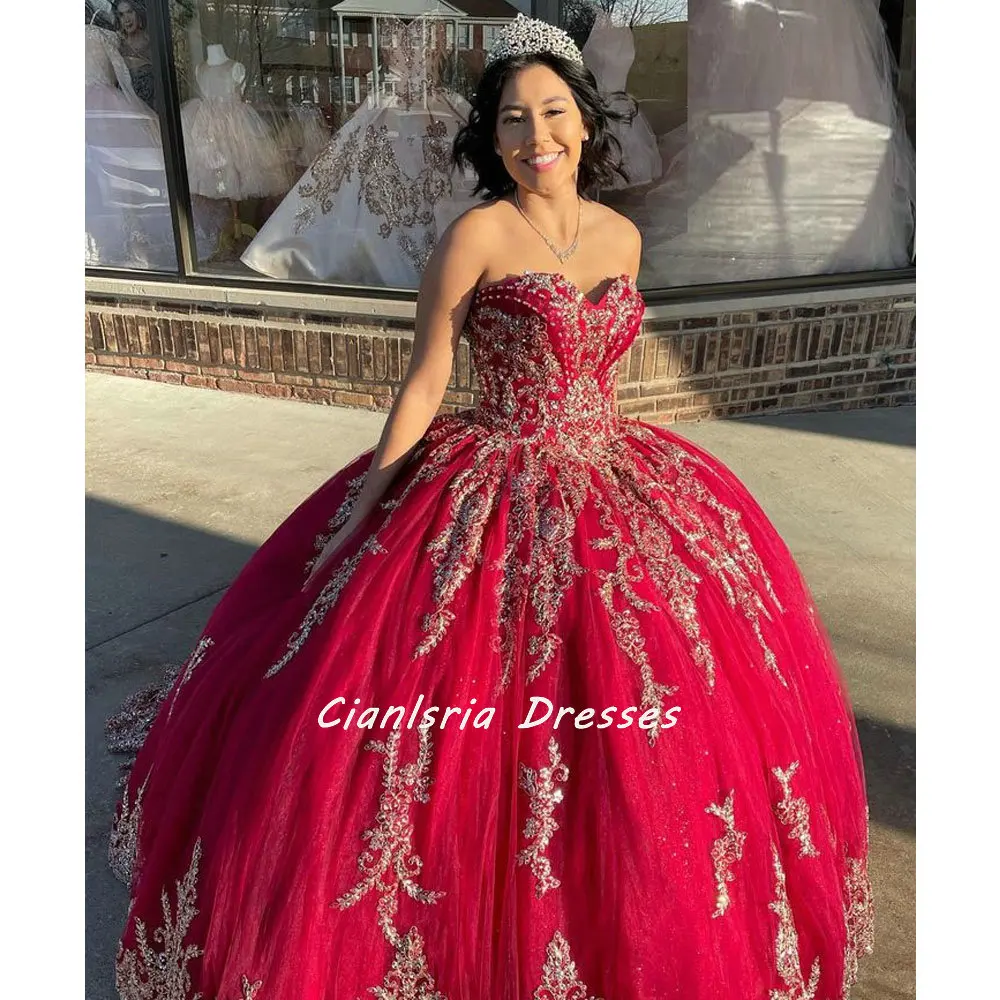 

Красное блестящее кружевное мексиканское платье Quinceanera с аппликацией и накидкой, бальное платье с бисером, бриллианты, платья для XV лет