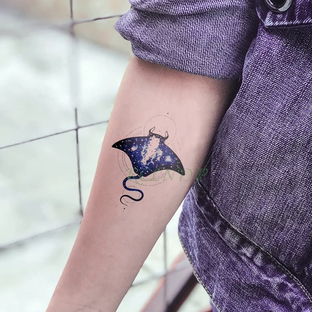 My friend did her first-ever tattoo of a stingray but people online are  comparing it to something rude | The Irish Sun