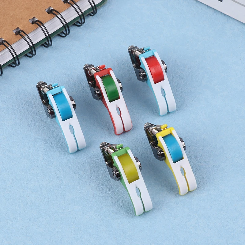 

Universal Industrial Sewing Machine Leather Roller Wheel Presser Foot of Flat Car Thick Fabric Clothing Replace Presser Feet 1pc