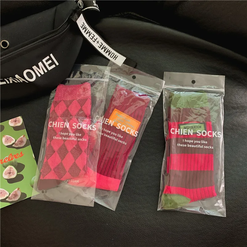 Frauen Frühling Antumn Baumwolle Farbe Lange Socken Mid-rohr Strümpfe Nette Rose Rot Haufen Haufen Socken Süße Stil für Mädchen Geschenk Kawaii – Detail 1