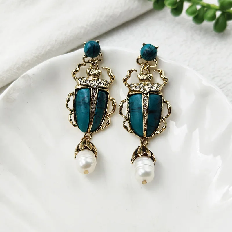 خمر أقراط اللؤلؤ الكبيرة تصميم فريد من نوعه في منتصف العمر الأزياء والمجوهرات والاكسسوارات مشاعر أنيقة الأقراط نمط خمر