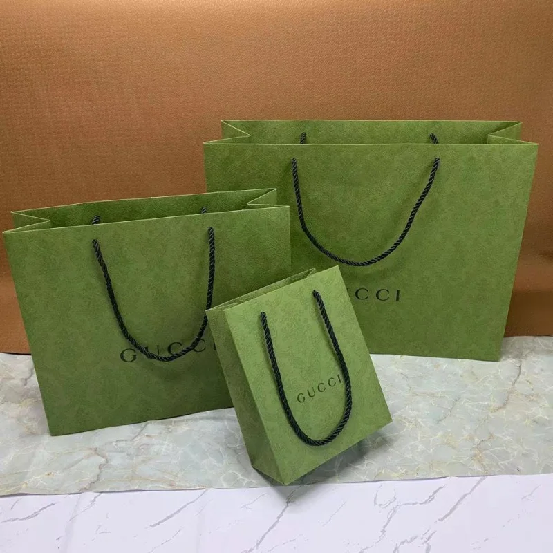 

Customized luxury paper bag cosmetic Recyclable kraft brand logo name paper handbag for Christmas gift