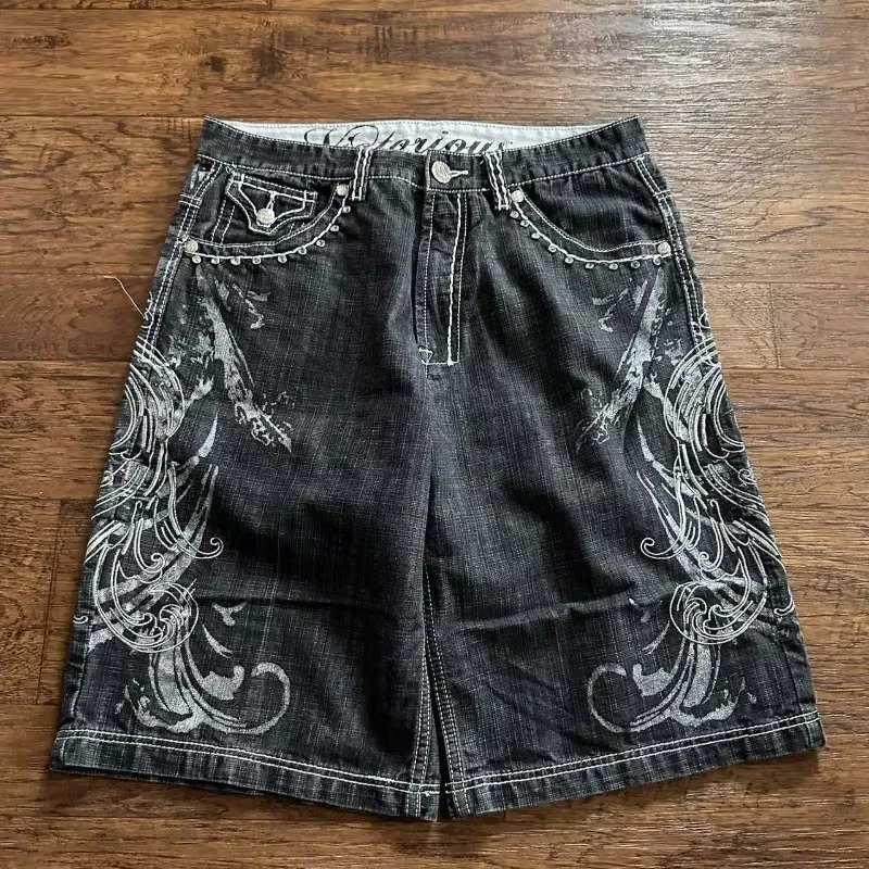 Y2K Shorts Lifestyle