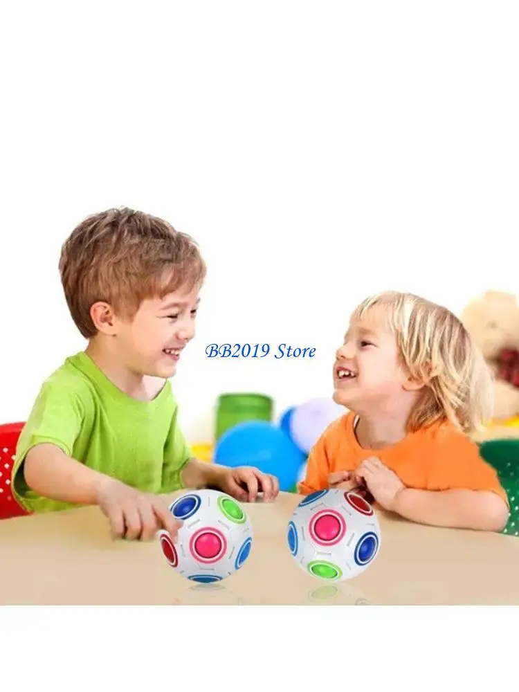 활동 센터 대화형 3D 자이로 볼을 위한 Q0KB 3인치 미니 큐브 축구 그림 장..