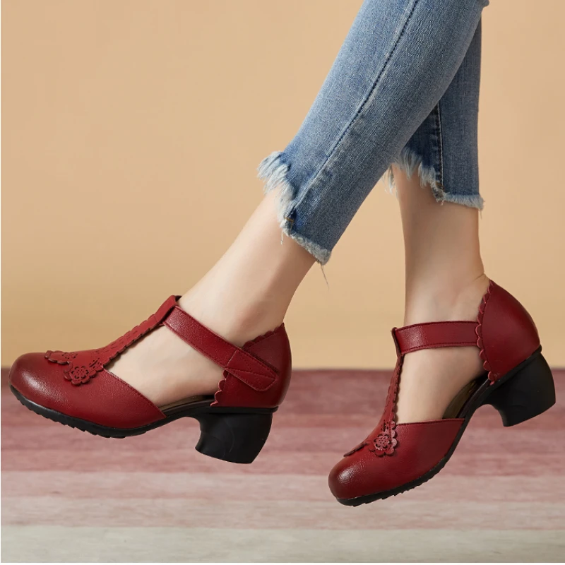 

5cm Sandals Women Chunky Heels Genuine Leather Lady Flats Round Toe Summer Authentic Elegance Fashion Hook Designer Luxury Shoes