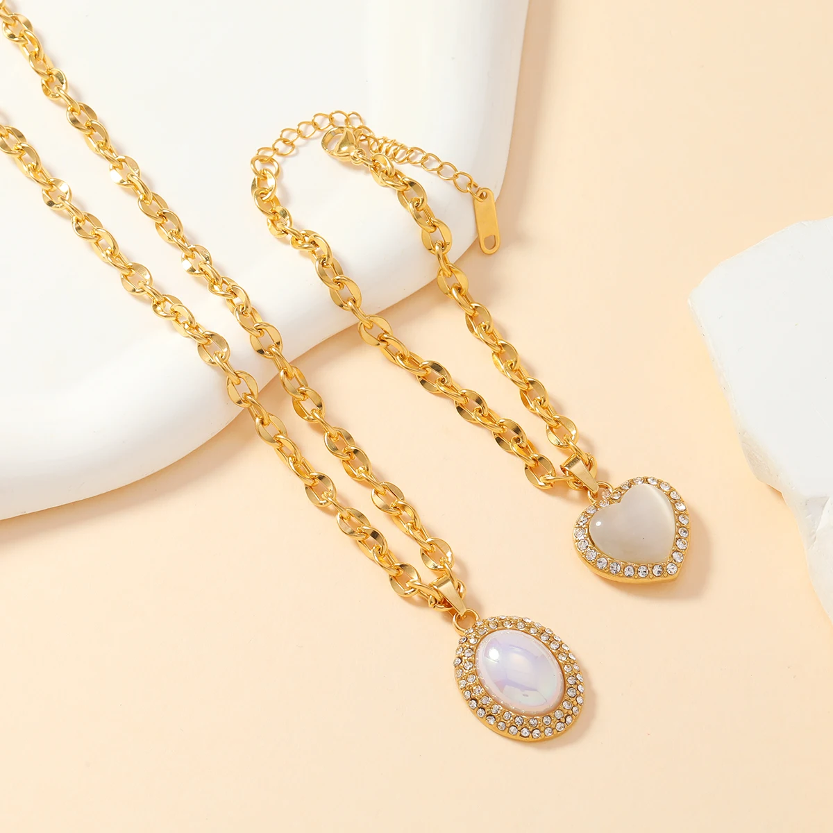 طقم مجوهرات أنيق للاستخدام اليومي ، قلادة وسوار مس...