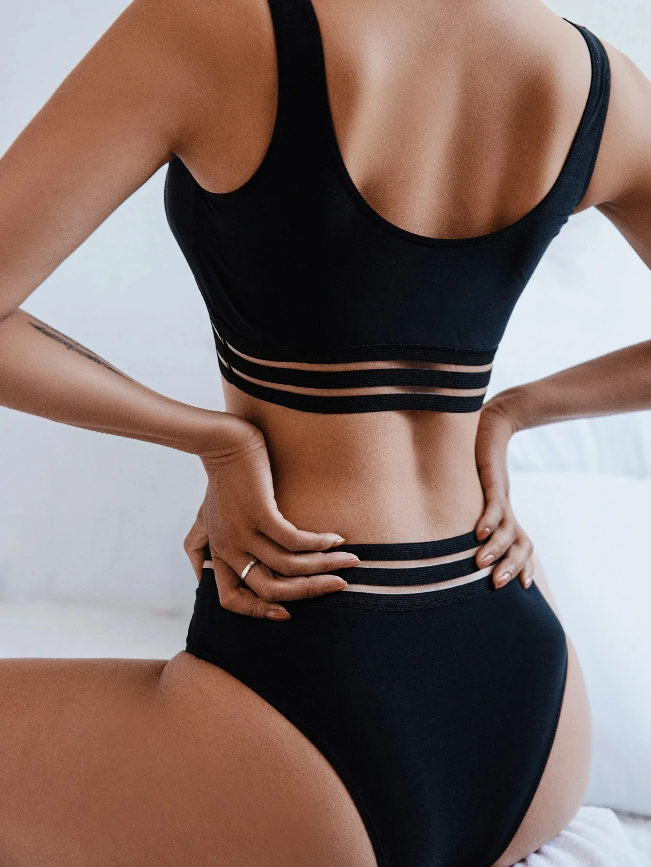 New Swimsuit Women's Split Triangle High Waist Black Ins Style Beach Bikini With Chest Padding Biquíni