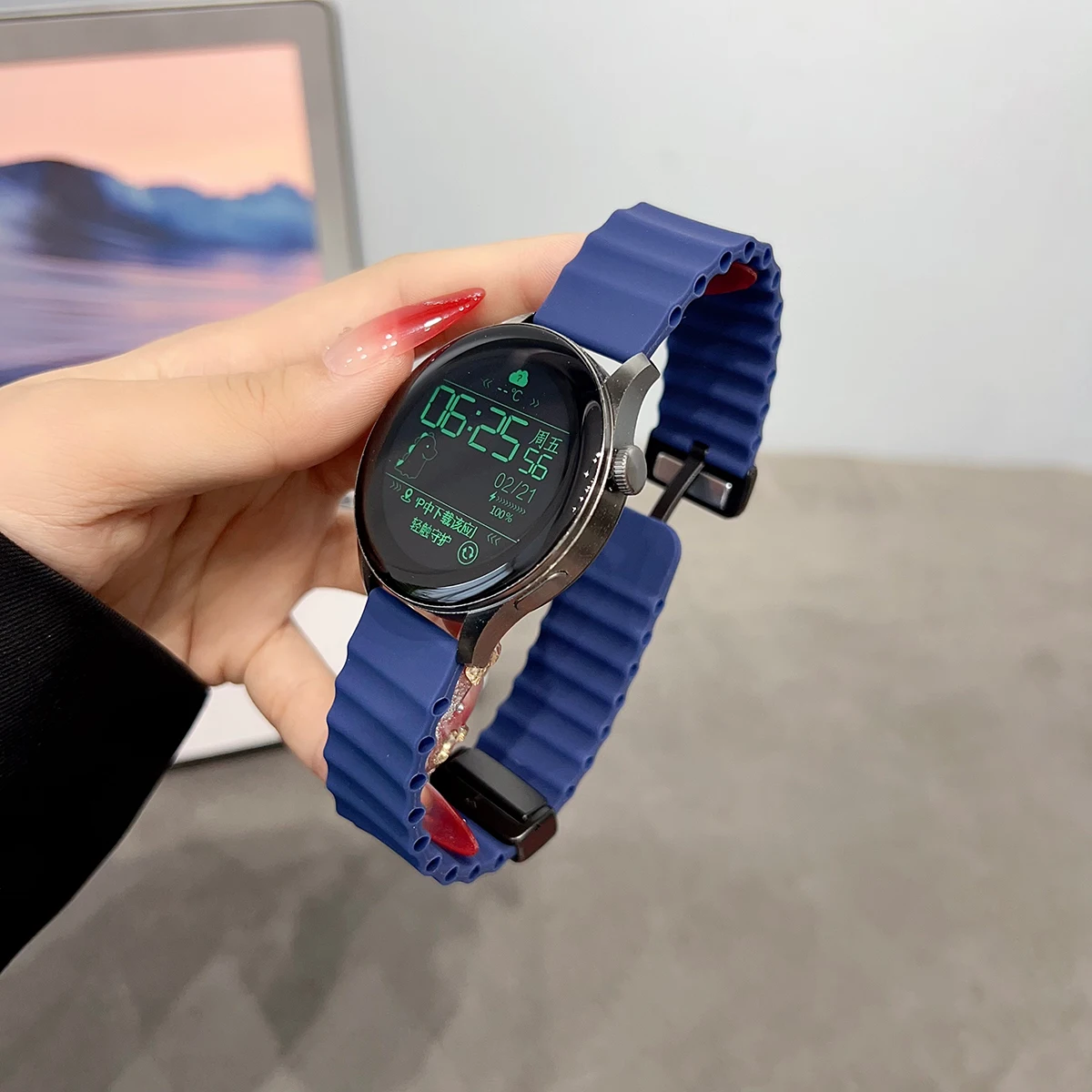 Ocean Silicone Adjustable Loop Strap – Durable and Stylish Watchband Accessory