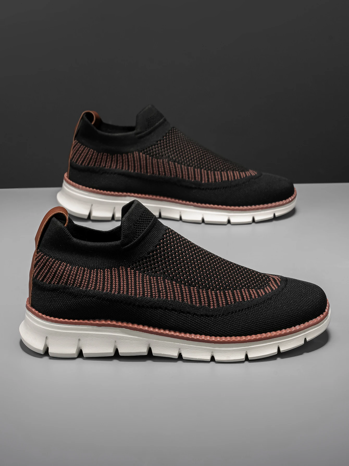 Herren-Slip-On-Schuhe in großen Größen, Outdoor-Wanderschuhe, bequeme, lässige, vielseitige, modische Trainingsschuhe für Paare – Detail 3