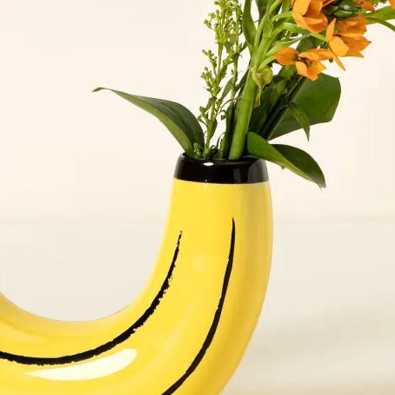 Creative Resin Banana Vase Flower Arrangement Decoration Simulated Fruit Banana Artifact Funny Vases Pots  Home Decoration 2
